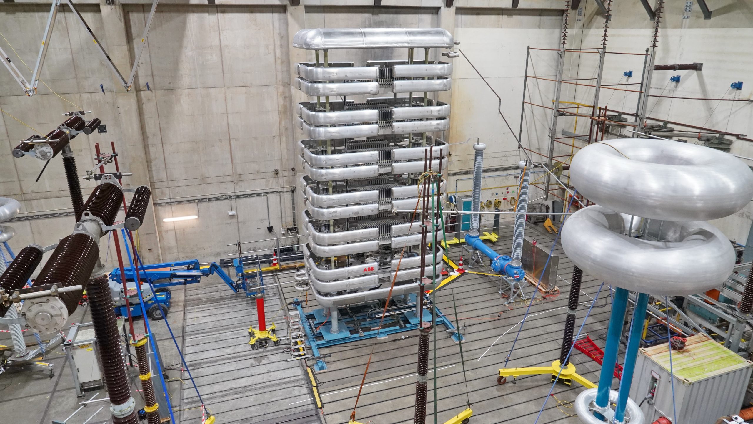 Testing of HVDC Switchgear for offshore applications