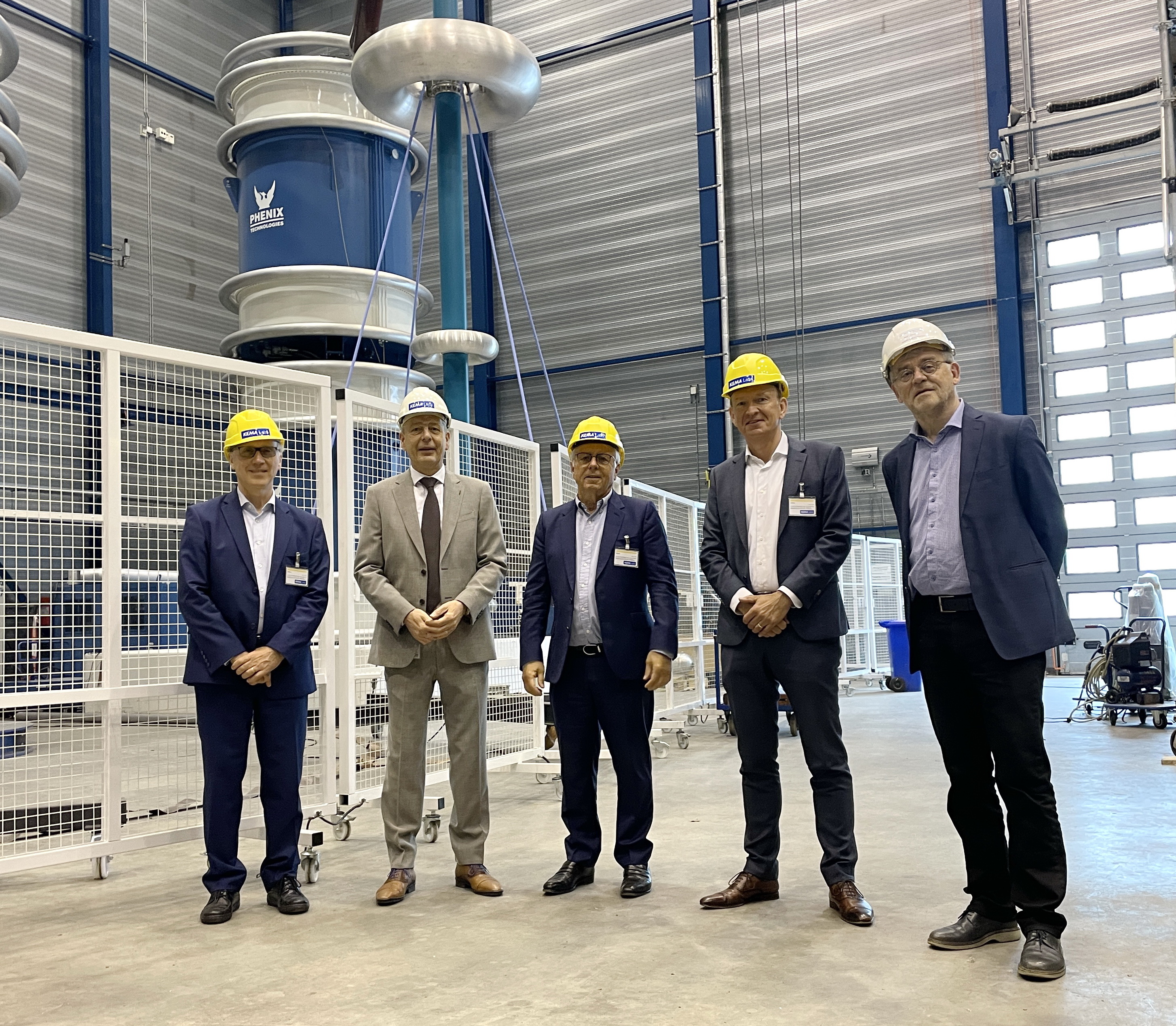 CIGRE top delegation visits KEMA Labs